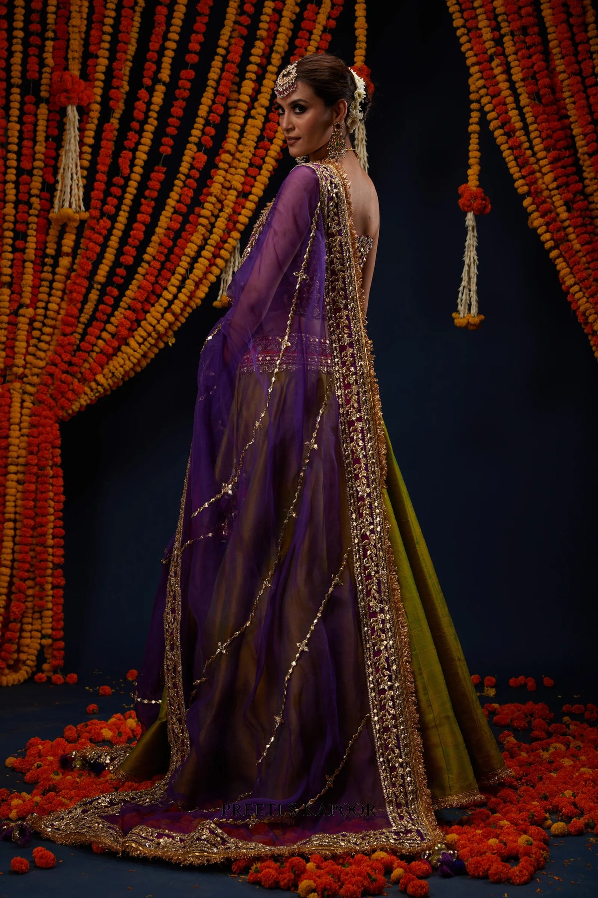 Close-up of Purple organza dupatta with gota trellis embroidery – Preeti S Kapoor
