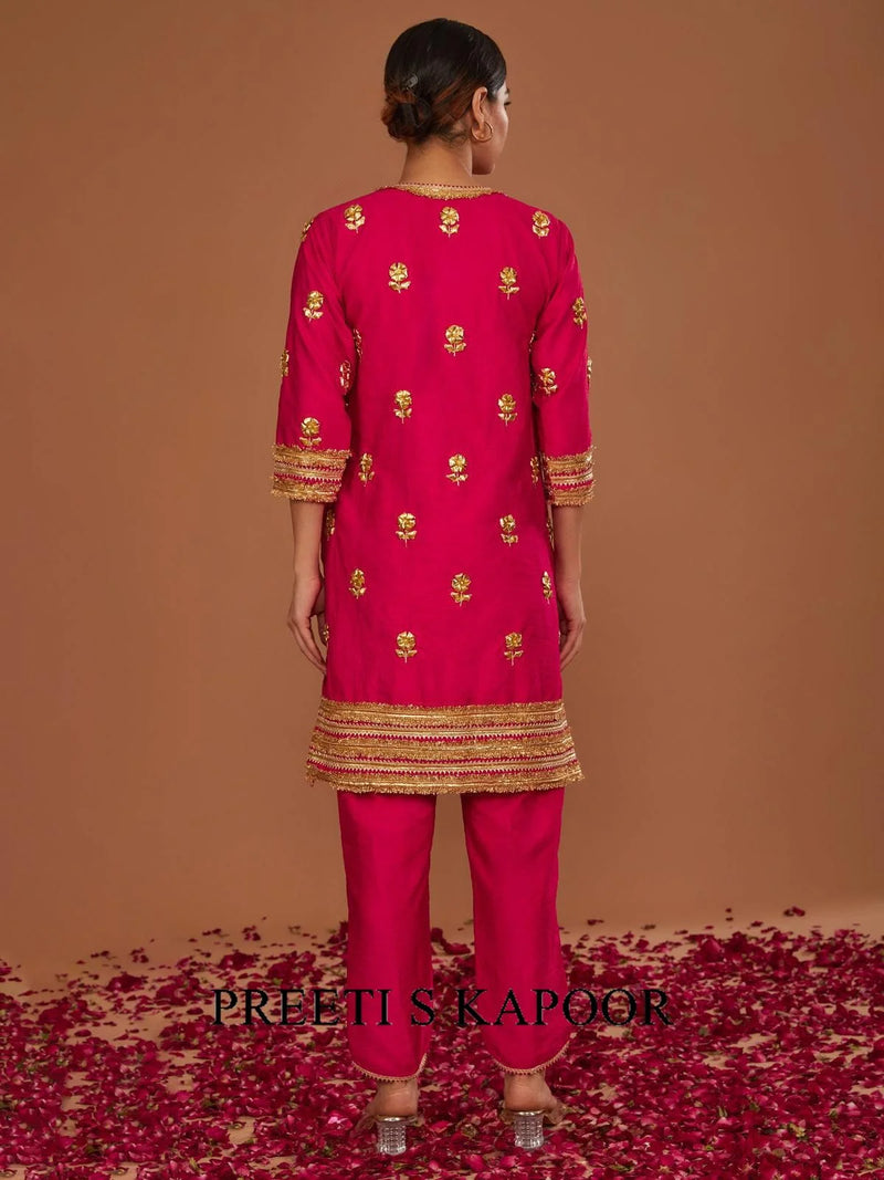 FUCHSIA KURTA WITH PANT SLIT AND DUPATTA - PREETI S KAPOOR