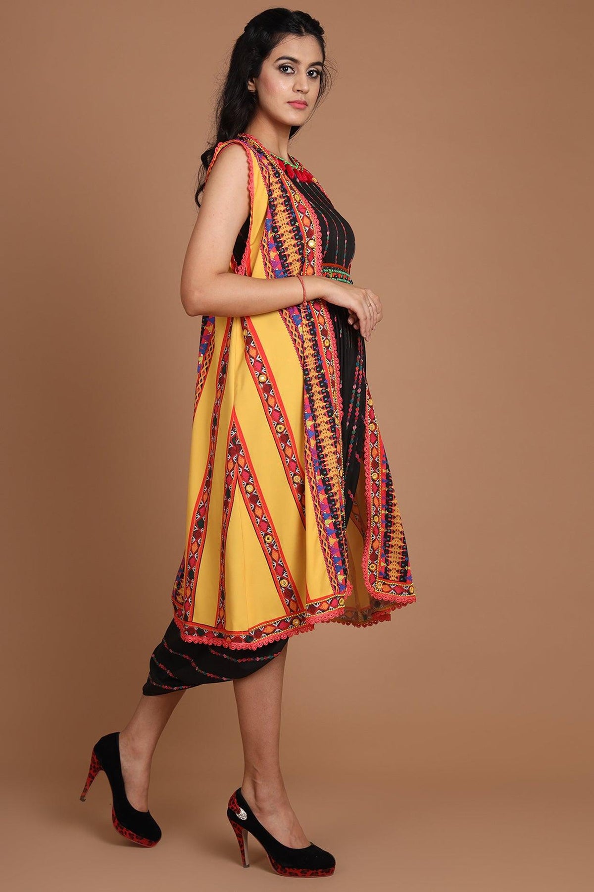 Black & Yellow Printed Jacket Set With Belt - Preeti s kapoor